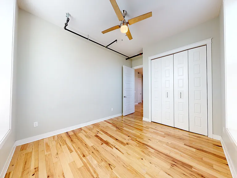 320 N Pine St #202 — Photo 11