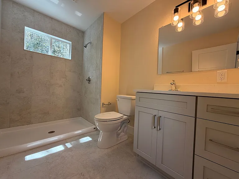 4409 NW 31st Ave — Photo 10