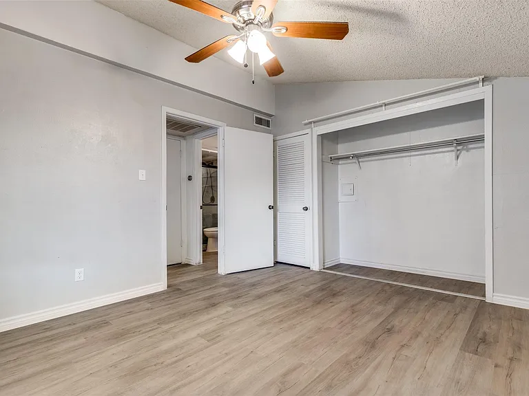 12818 Midway Rd #2068 — Photo 6