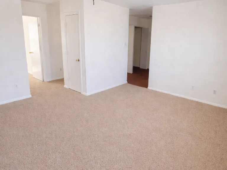 5704 Greengate Dr #D — Photo 5