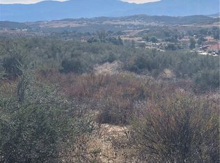 31 Rocky Knoll Rd, Hemet, CA 92544