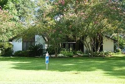1st image of 5412 Woodlake Dr
