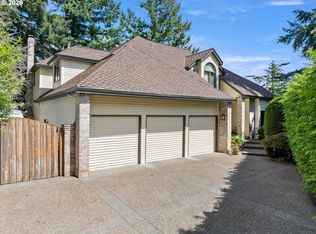 1700 Village Park Ln, Lake Oswego, OR 97034