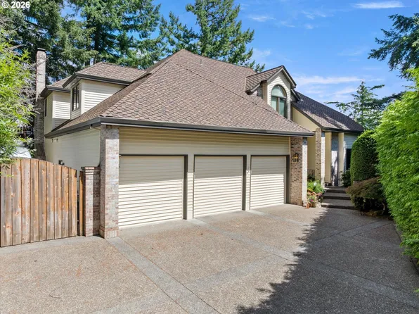1700 Village Park Ln, Lake Oswego, OR 97034