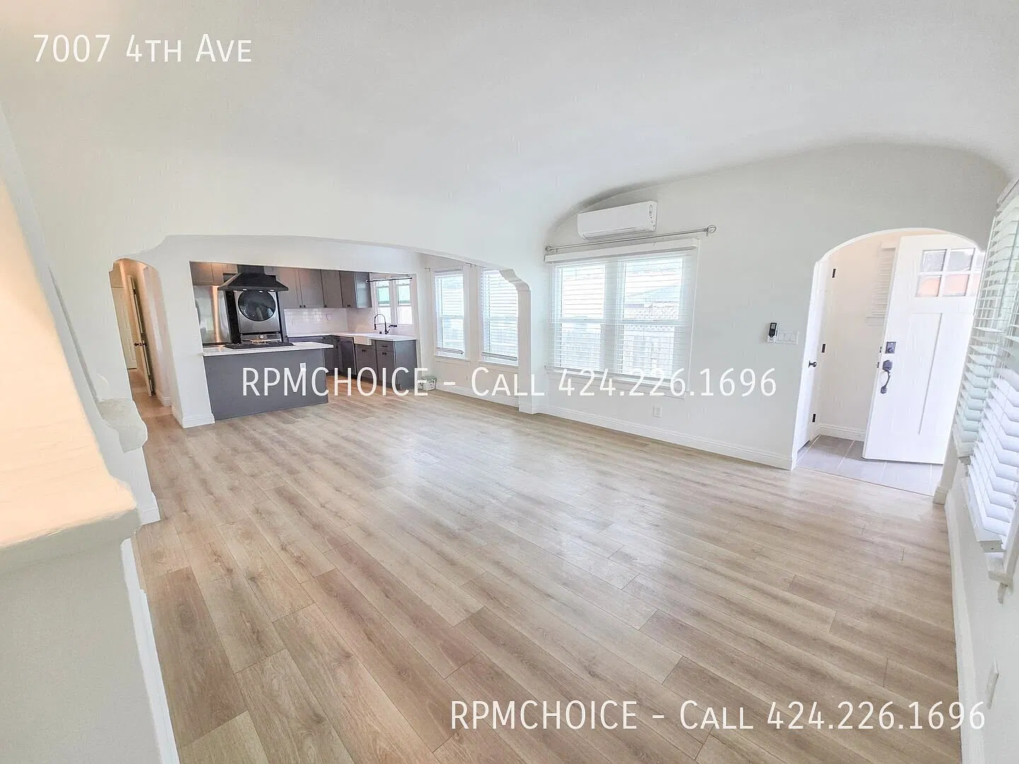 Newly Renovated 2bd/1ba Duplex House — Photo 4