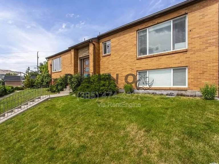 615 E Grand St #3 — Photo 12