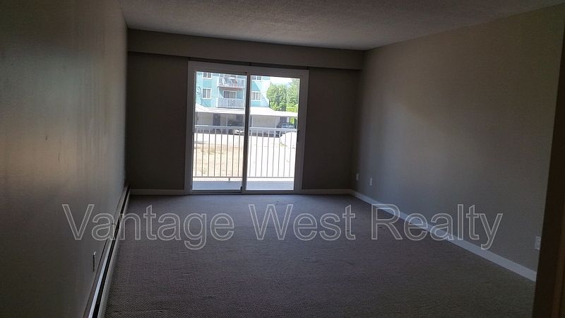 2nd image of 235 Husch Rd #301