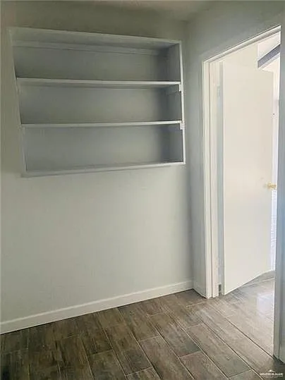 219 E Vine Ave — Photo 11