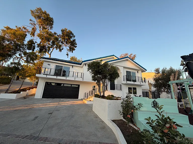 10974 Hillhaven Ave — Photo 32