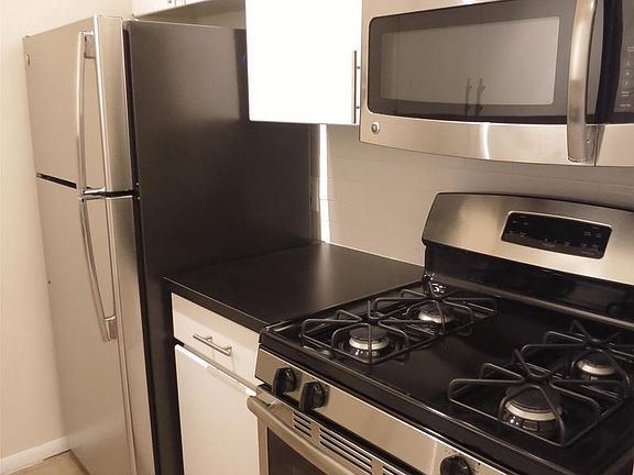 5th image of 555 E 78th St APT 3G