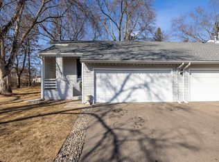 7820 Dunmore Rd, Woodbury, MN 55125