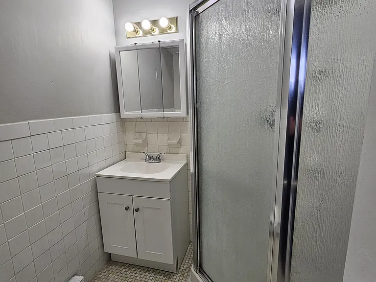 220 Glen Haven Rd #B1 — Photo 5