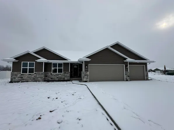 2389 Tigerwood Trl, De Pere, WI 54115