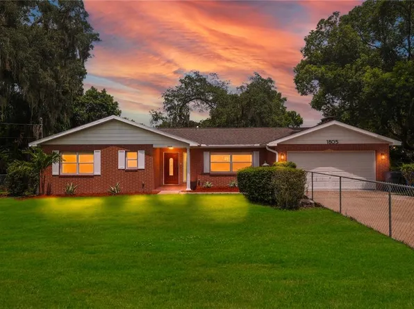1805 Dierker Dr, Valrico, FL 33596