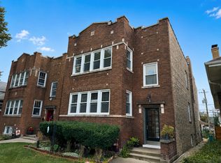 5449 W Melrose St, Chicago, IL 60641