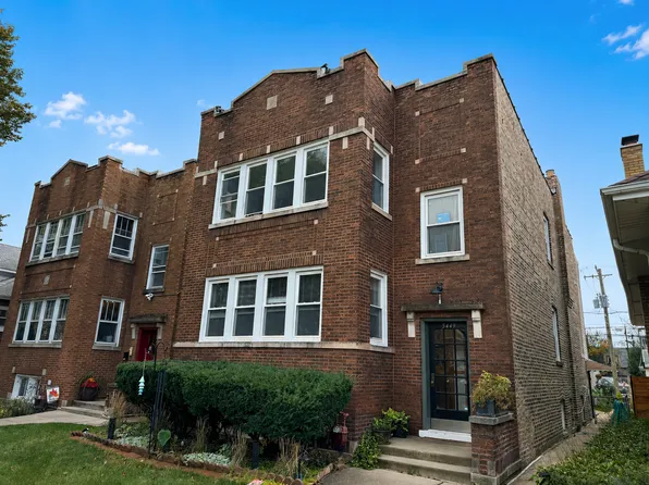 5449 W Melrose St, Chicago, IL 60641