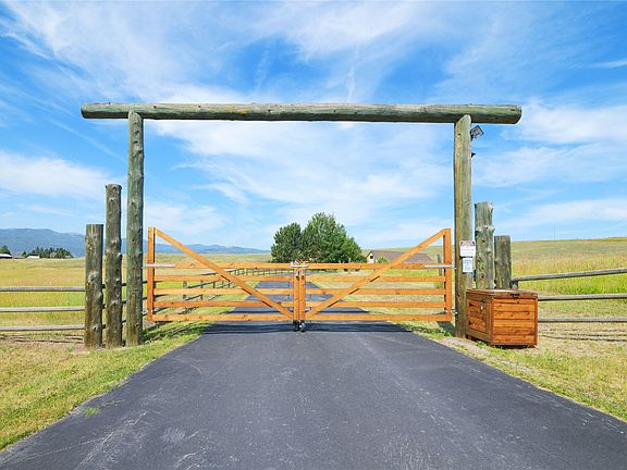 3rd image of 11071 66th Ln