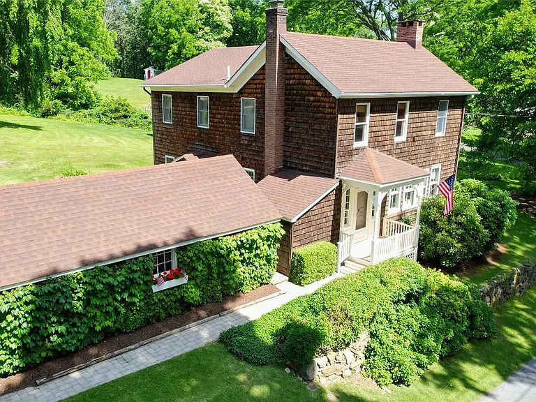 9 Iron Forge Rd — Photo 3