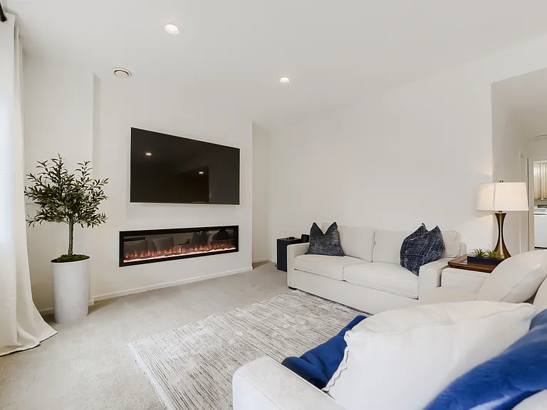 2943 Mount Royal Dr — Photo 20