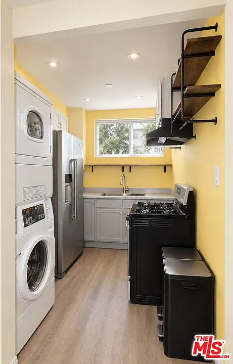 2 bed, 1.0 bath, 625 sqft, $2,350 — Photo 4