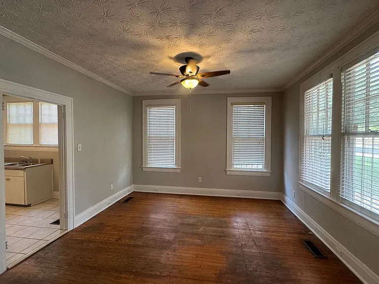 1154 S Lawrence St — Photo 5