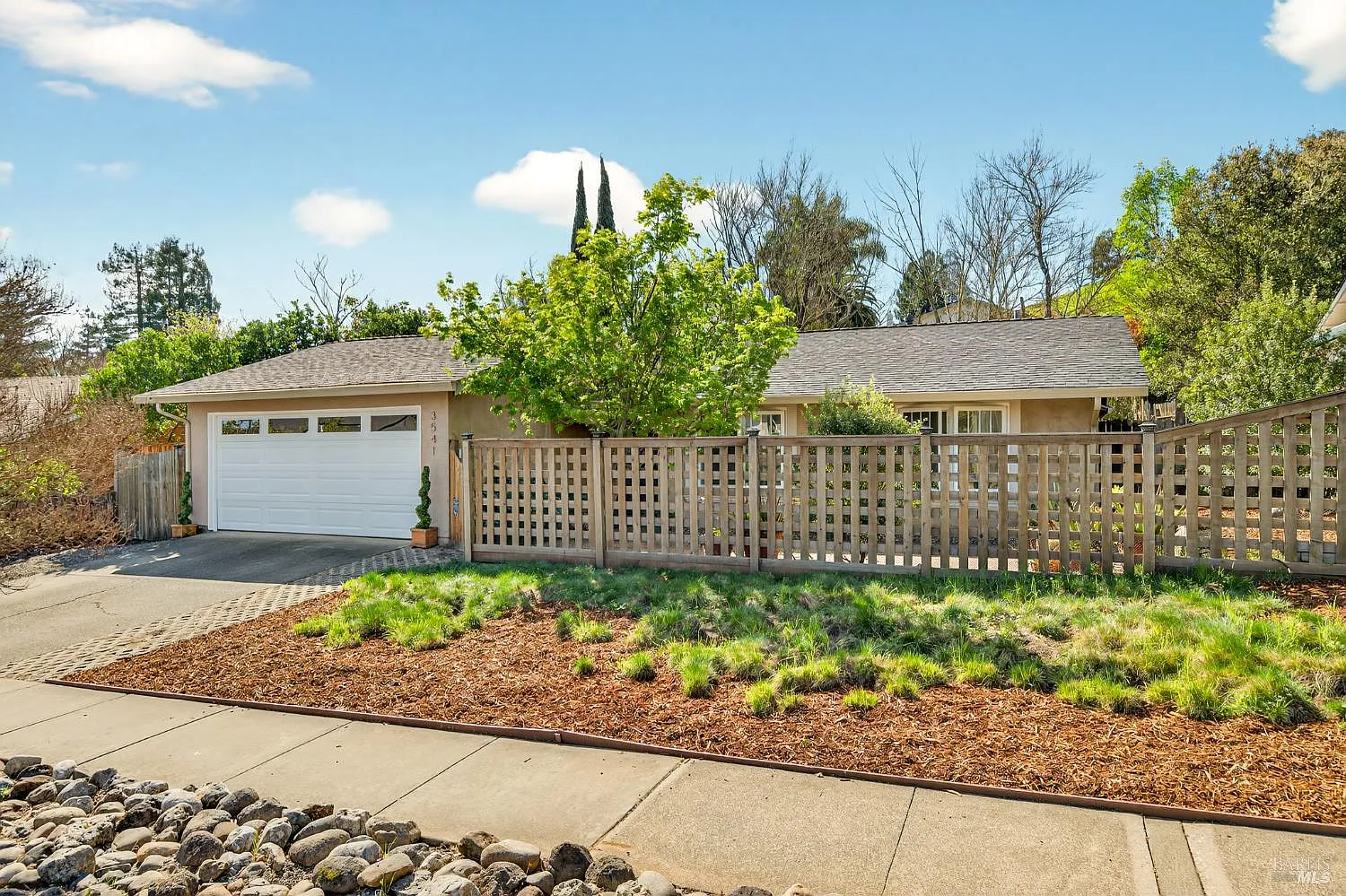 3541 Twin Oaks Drive - 4bd/2ba, 1,334 sqft - in Napa, CA