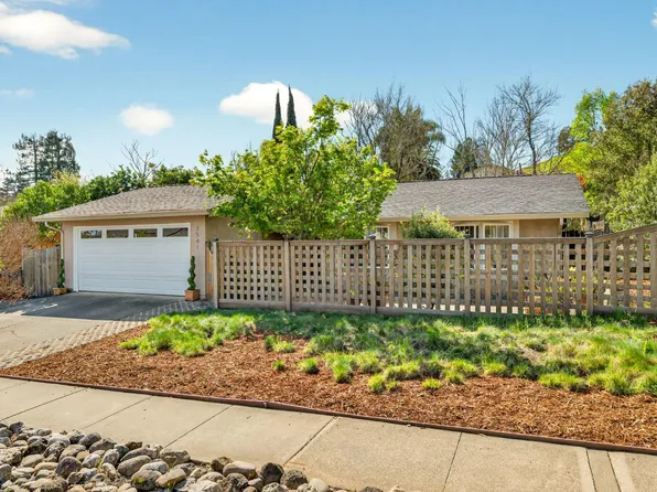 3541 Twin Oaks Drive, Napa, CA 94558