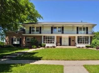 658 Courtland Cir, Western Springs, IL 60558