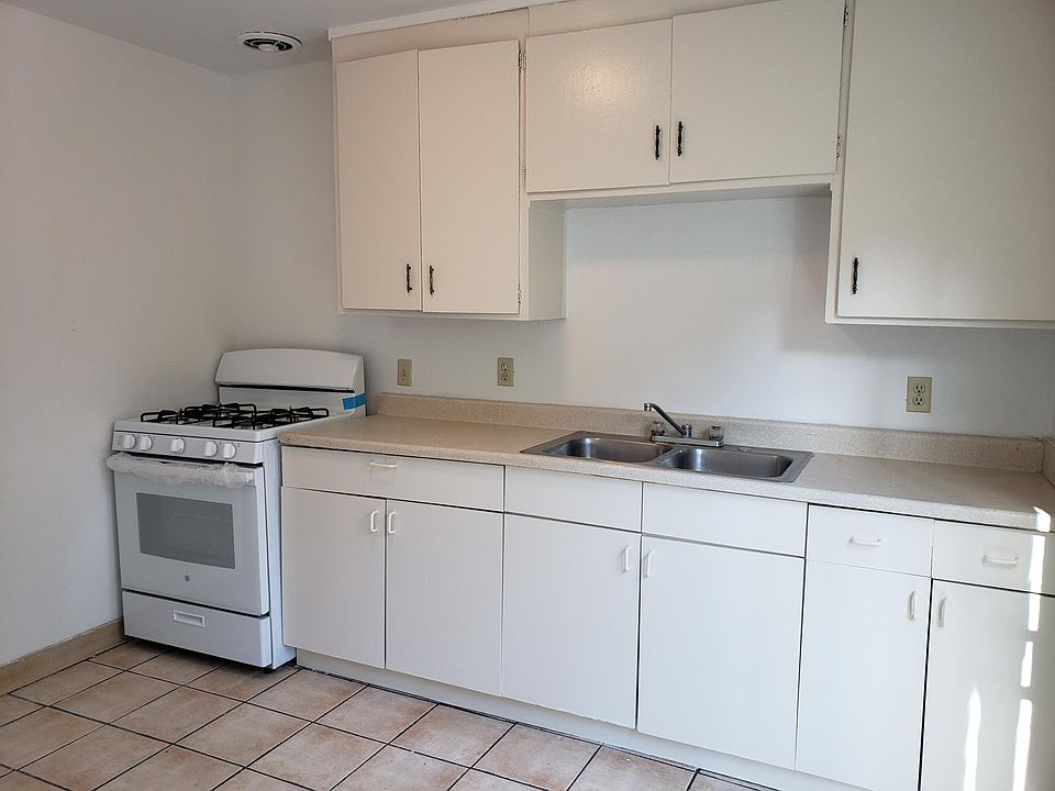 1st image of 123 Tennessee St