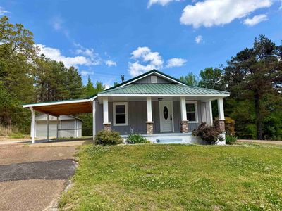 1135 W Cherry Ave, Selmer, TN, 38375