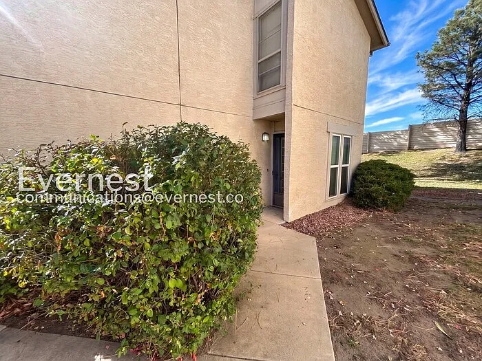 3330 Templeton Gap Rd #19