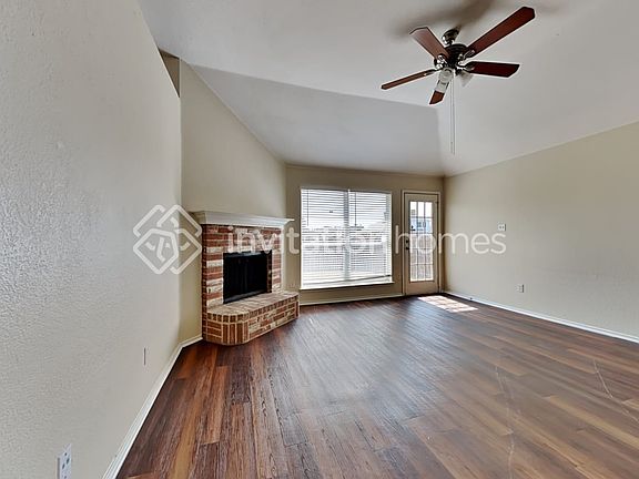3rd image of 300 Flushing Quail Dr