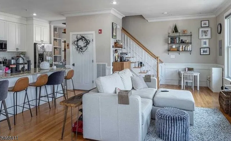 2 bed, 1.5 bath, $3,125 — Photo 4