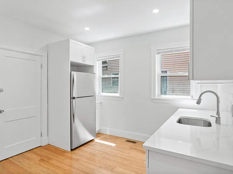 68 Bakersfield St #1 — Photo 6