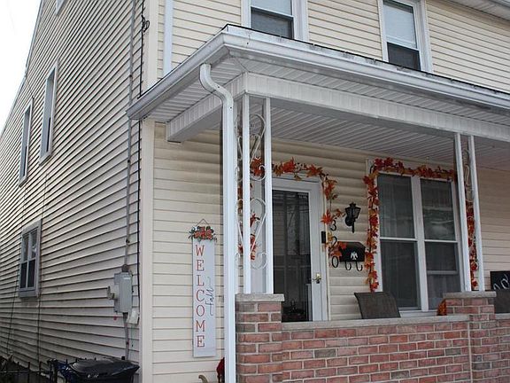 2nd image of 320 S Mill St