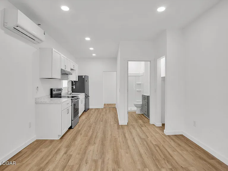 703 Joplin St — Photo 5