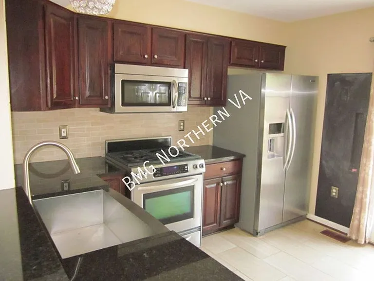 14306 Newbern Loop — Photo 5