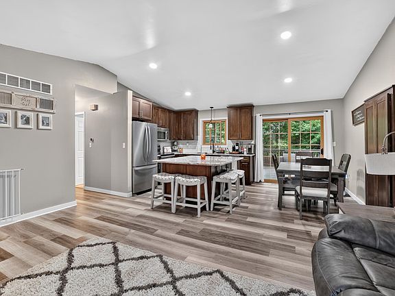 4th image of 4340 57th St NW