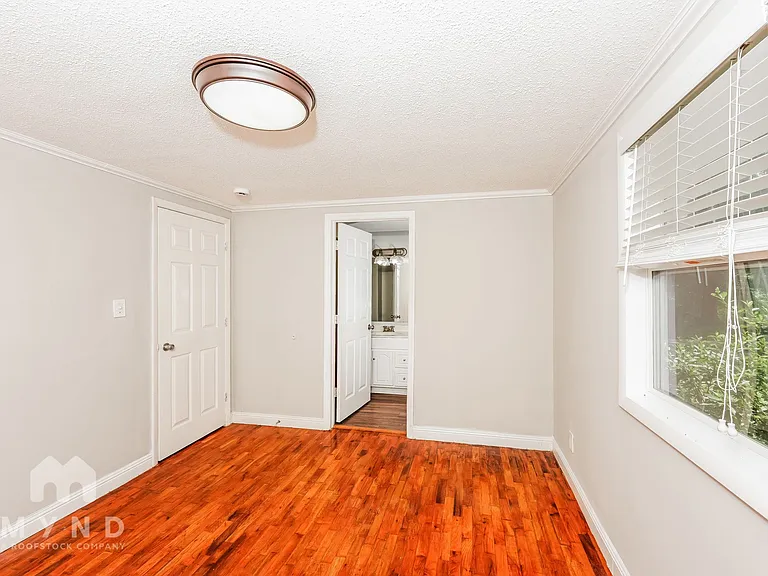 997 Kerr Rd — Photo 12