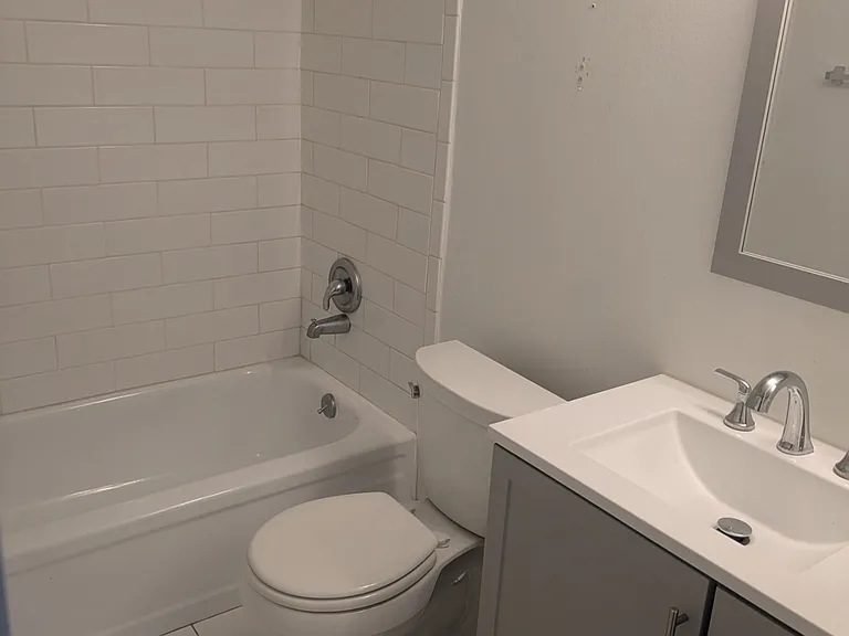 Berkshire E — Photo 6