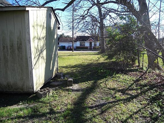 3rd image of 925 E 32nd 1/2 St Lot 17