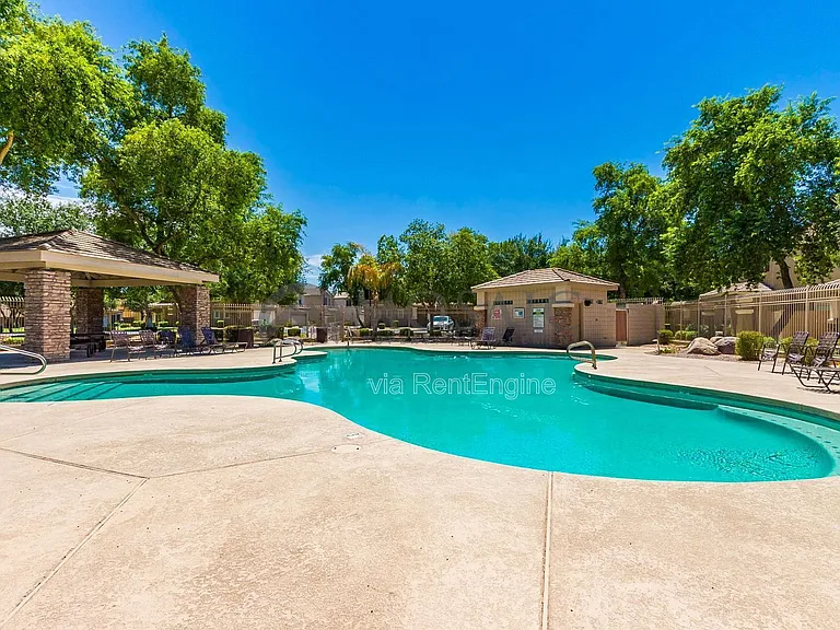 1384 S Sabino Dr — Photo 37