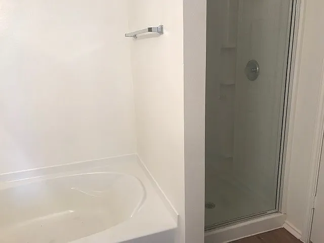 1045 Cavern Dr — Photo 22