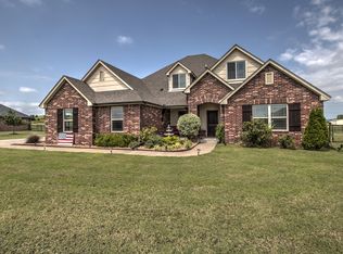 14216 N Sandstone Ave, Skiatook, OK 74070