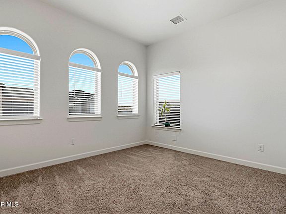5th image of 1123 Bronze Hill Ave
