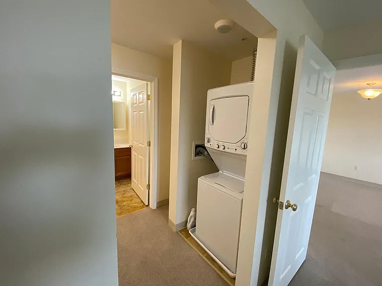 Shore Village Apartments - 55+ Senior Community — Photo 15