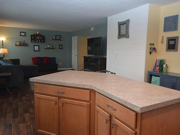 5th image of 8446 Forest Valley Dr