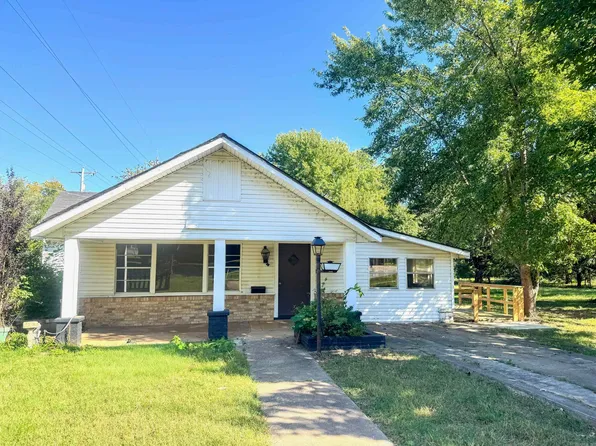 312 Alston St, Ozark, AR 72949