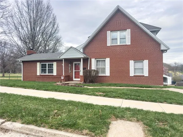 523 N 29th St, Saint Joseph, MO 64501