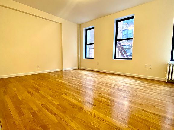 4th image of 220 E 78th St APT 14